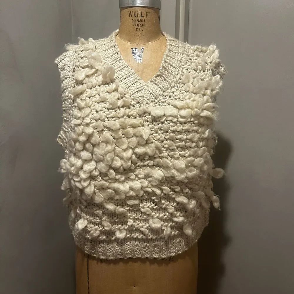 Texture knit sweater vest